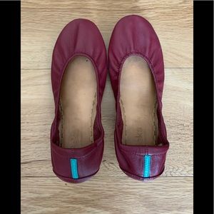 🍷 Tieks Foldable Flats